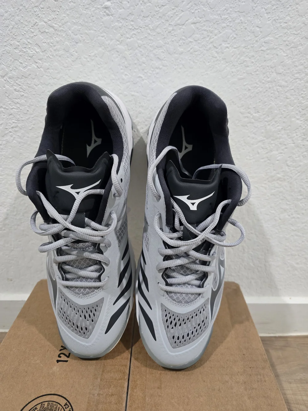 Mizuno running shoes
